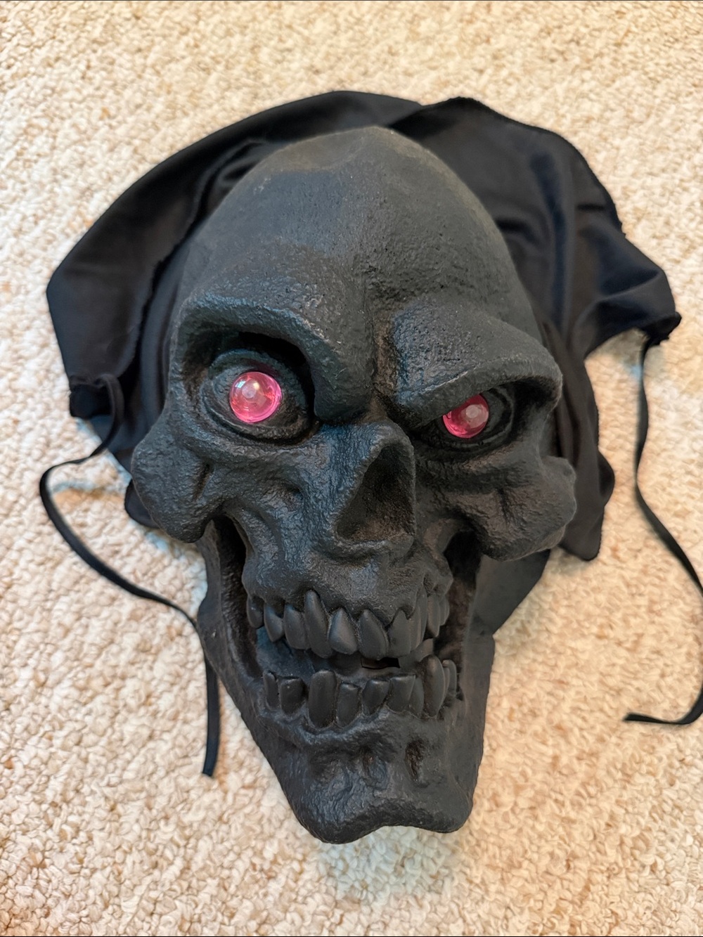 Vintage Topstone Industries Rubberized and Hooded Skull Mask LED Flashing Eyes